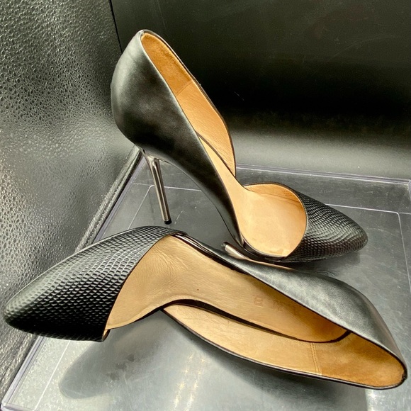 L.A.M.B. Black High Heel Pumps with Textured Toe - Size 8 - Good Pre-Owned - Picture 5 of 16